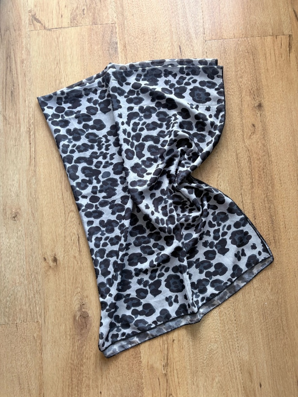 Snow Leopard Scarf (lightweight & airy)